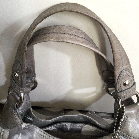 Coach Maggie Op Art Signature Silver Handbag - Picture 7 of 16